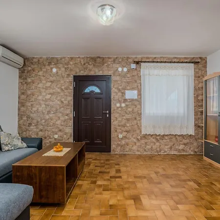 Lejlighed Biserka By Interhome